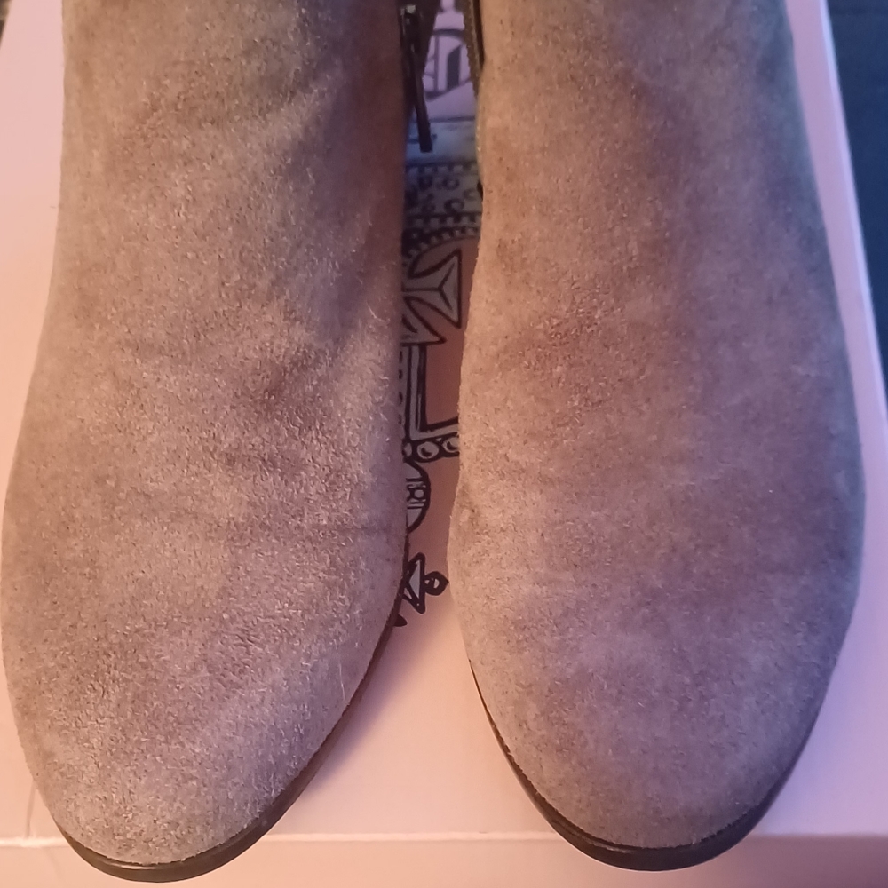 Women shoes